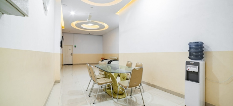 Photo - RedDoorz Plus near Thamrin Plaza Medan