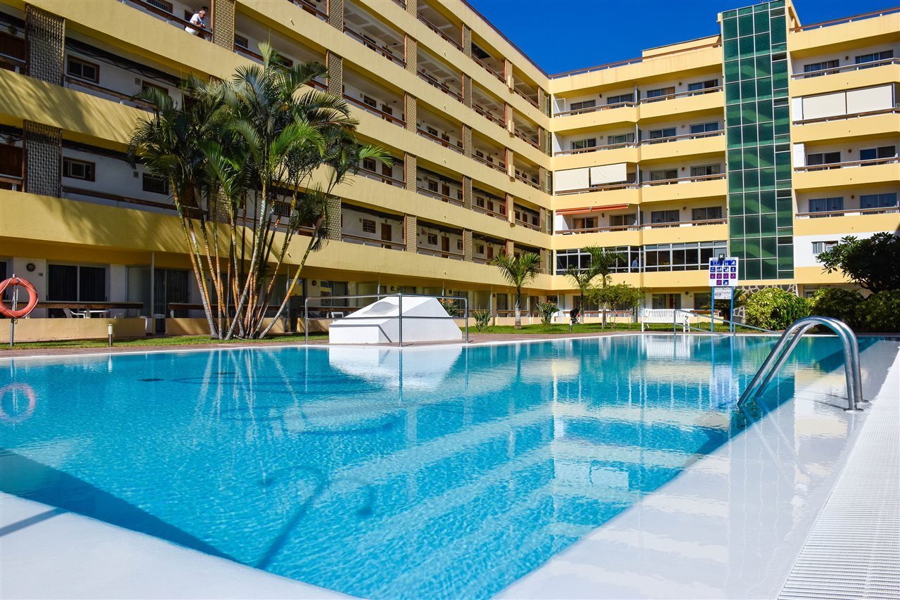 Photo - Las Camelias Apartments