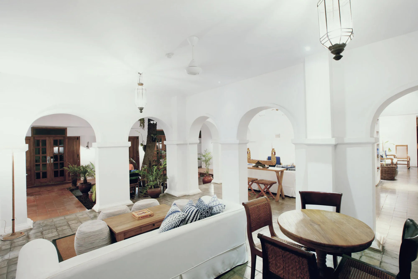 Photo - Adhisthana Hotel
