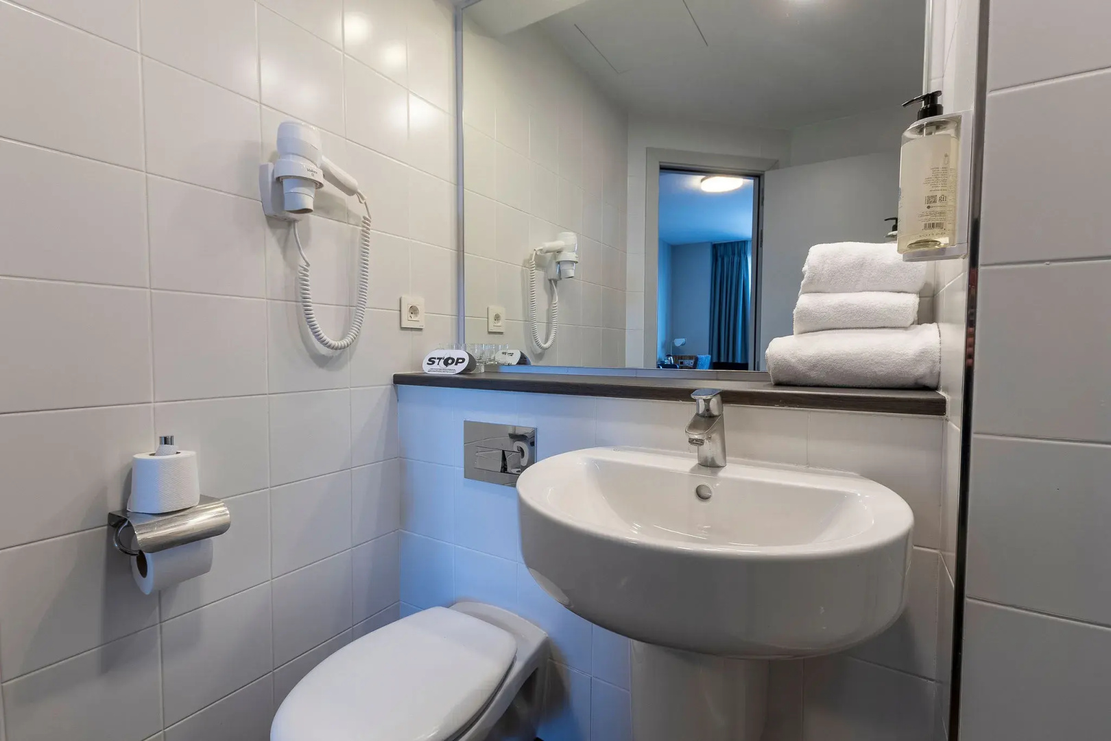 Photo - Travelodge Barcelona Poblenou