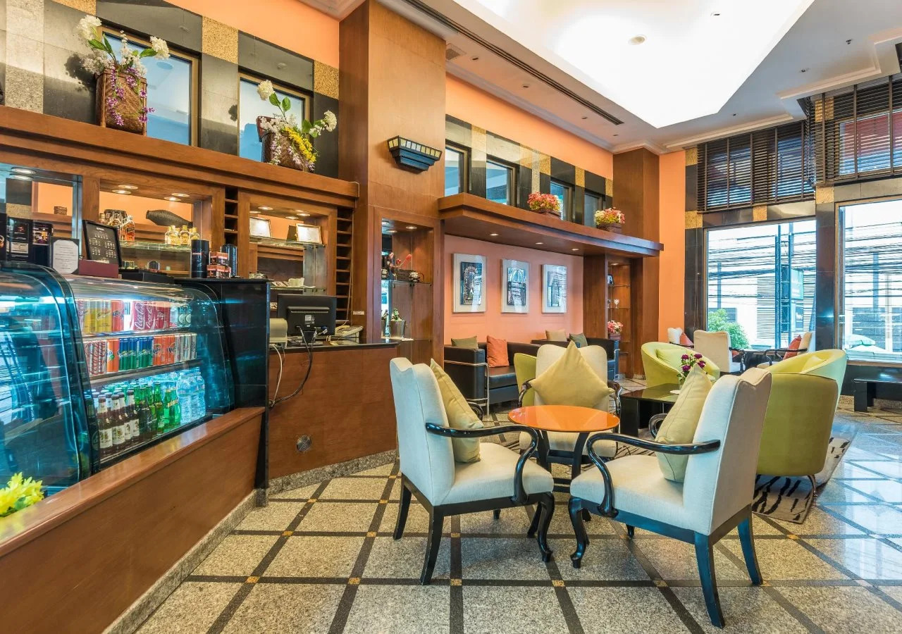 Photo - Radisson Hotel Chateau de Bangkok