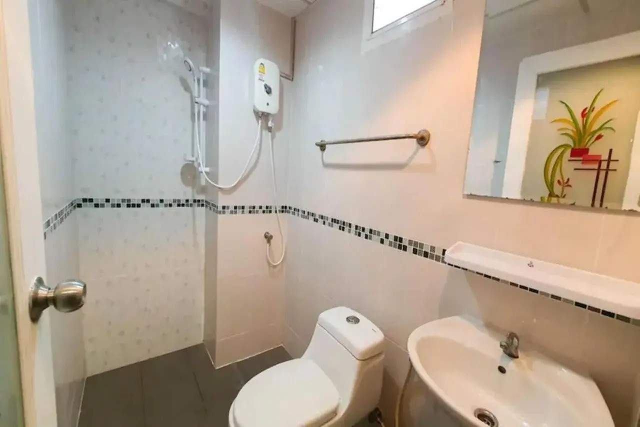 Photo - RQ Suvarnabhumi Airport by Collection O