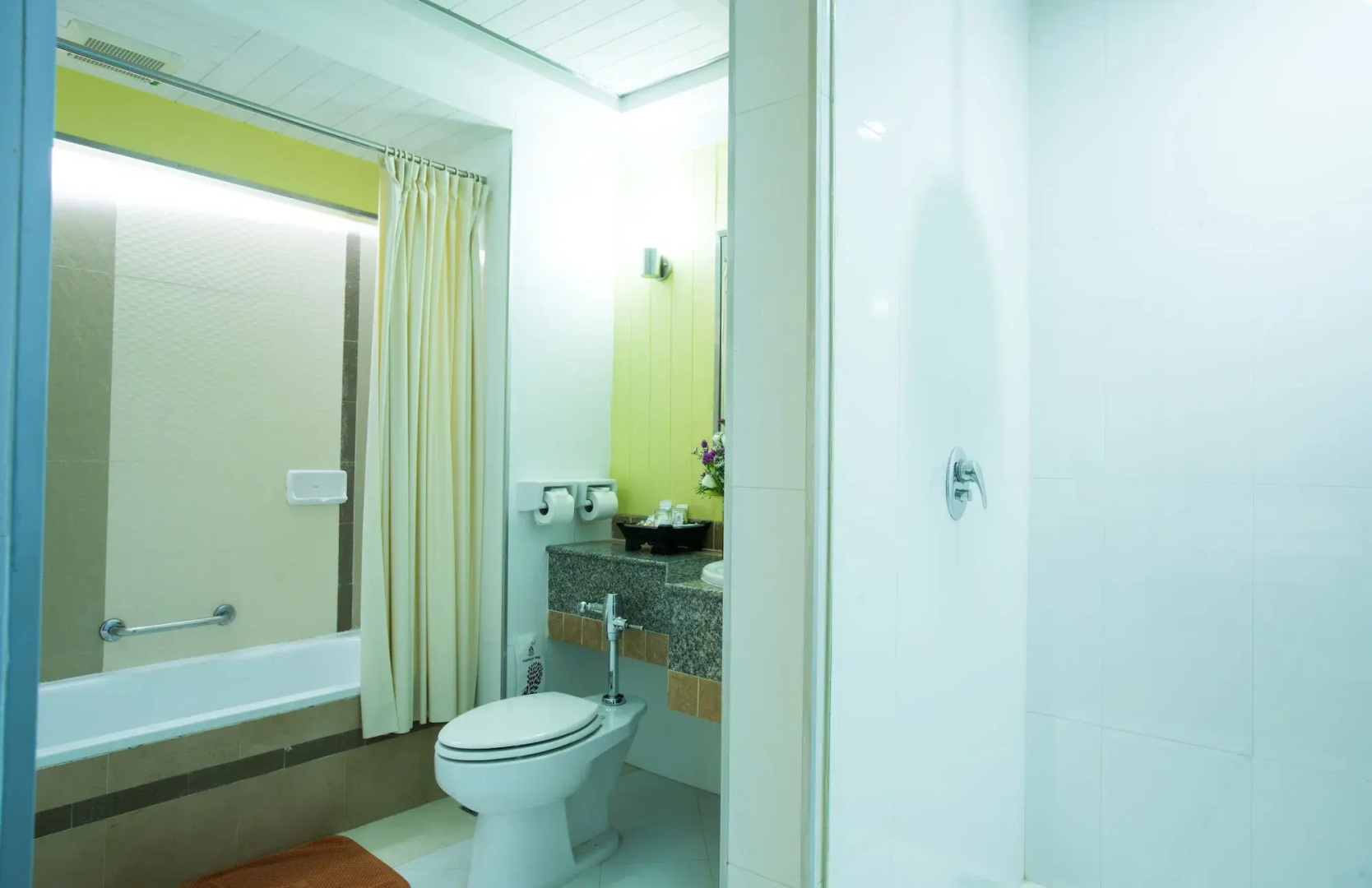 Photo - Asia Airport Hotel