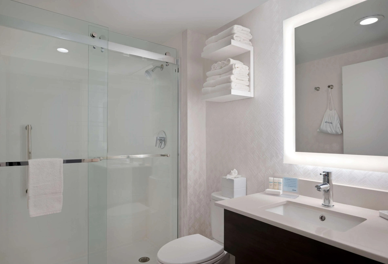 Photo - Hampton Inn by Hilton Boston/Cambridge