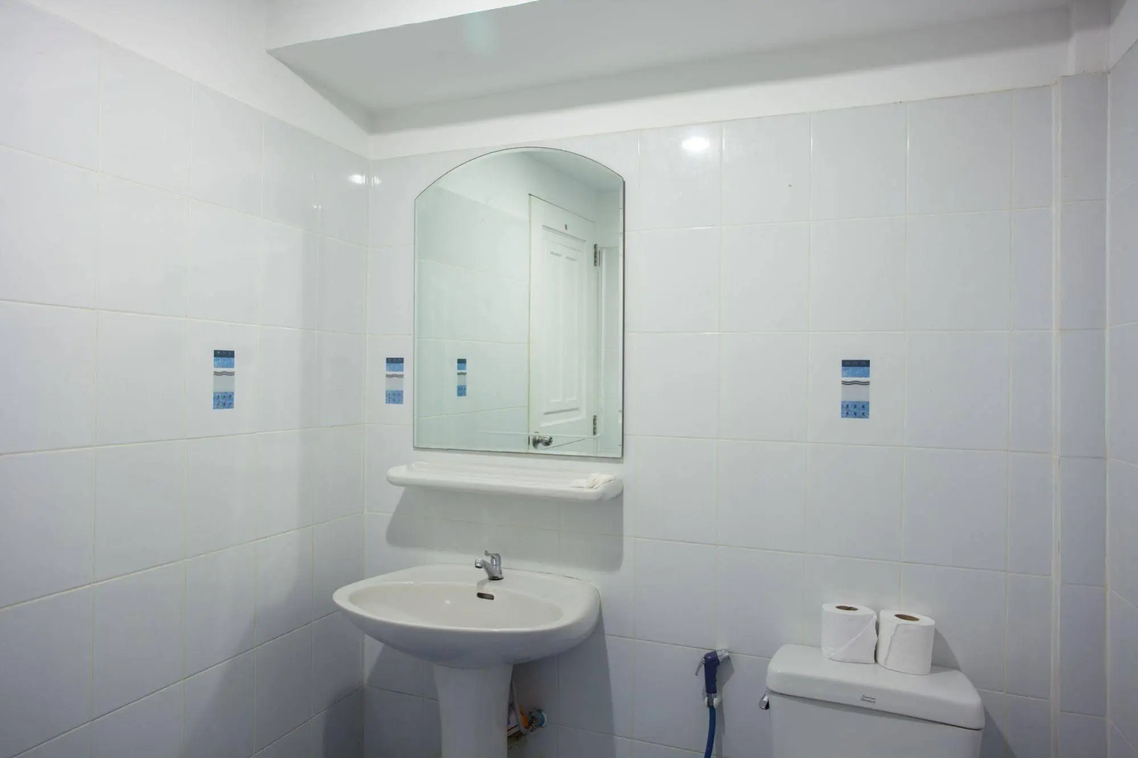 Photo - The Expat Hotel