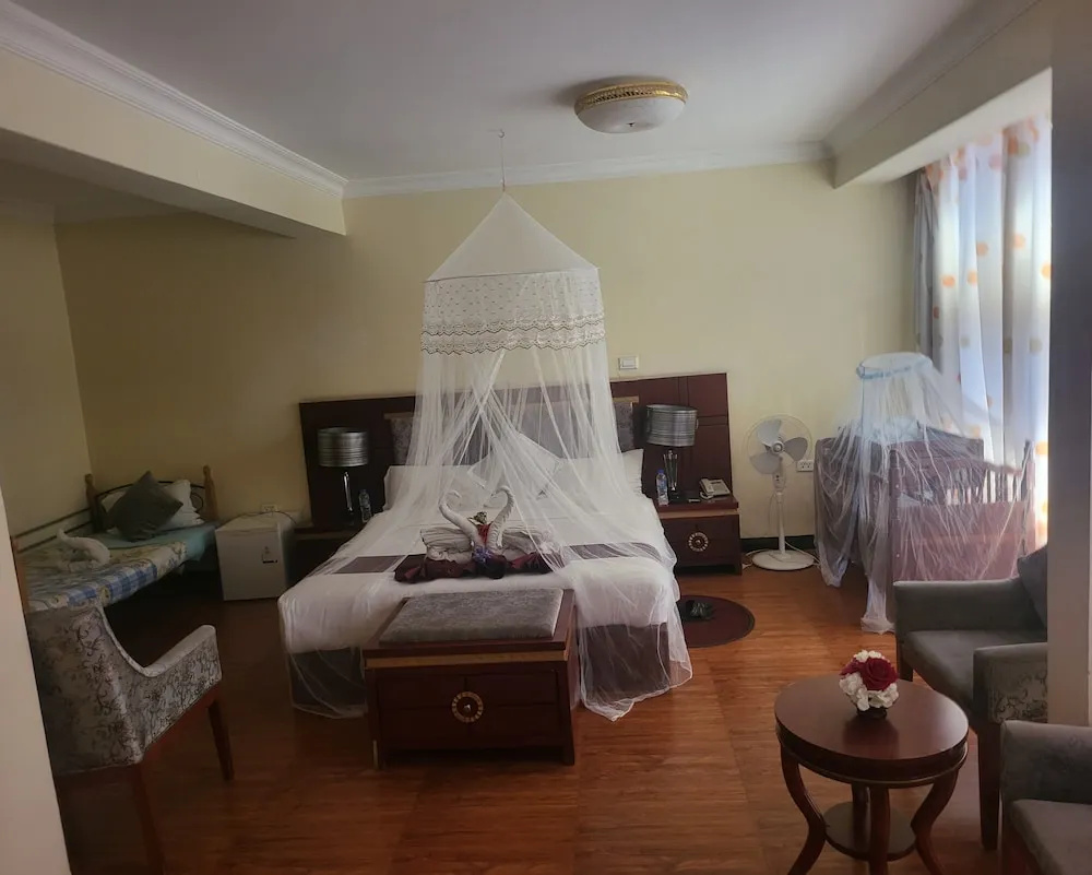 Palm Palace Hotel