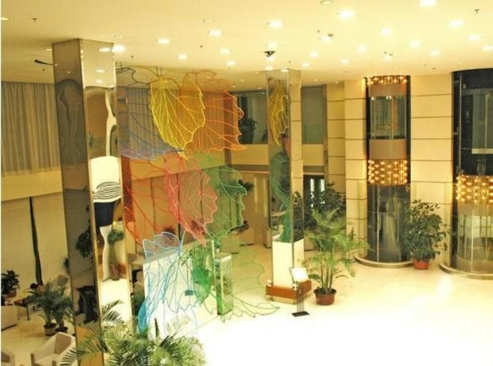 Vienna Classic Hotel (Hengtong Fortune Center Store)