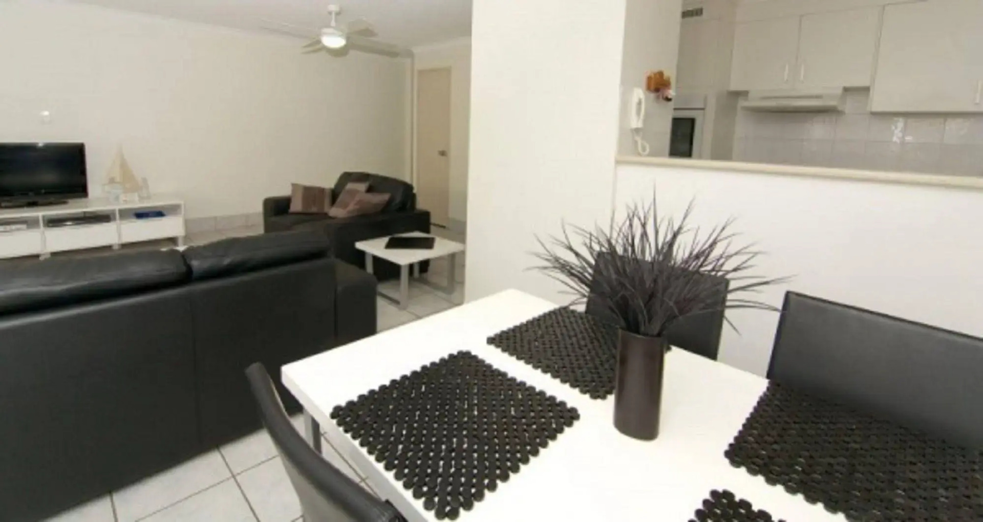 Foto - Crystal Beachfront Apartments