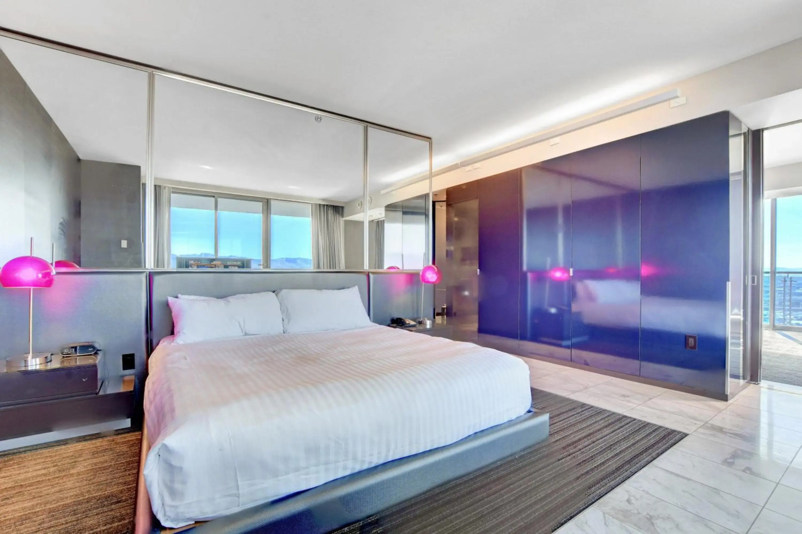 Foto - Luxury Suites at Palms Place