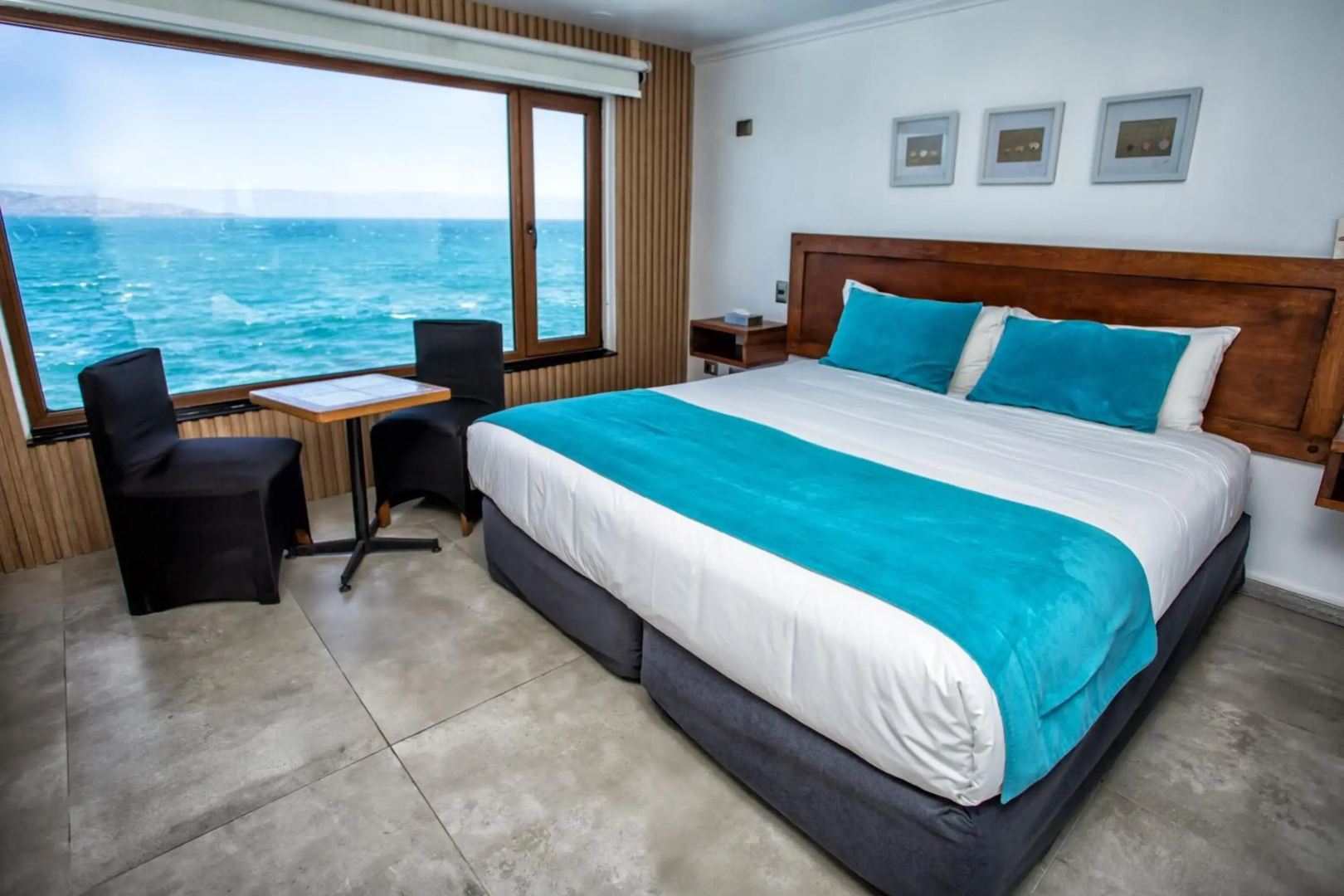 Photo - Hotel Oceanic