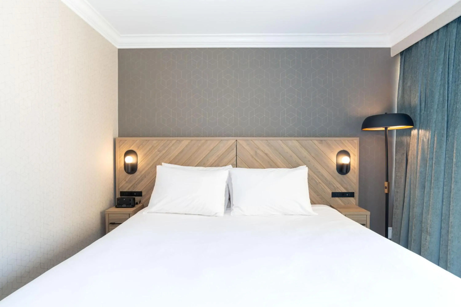 Photo - Sandman Signature Vancouver Downtown Hotel