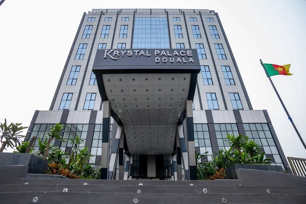 Krystal Palace Douala — фото 1