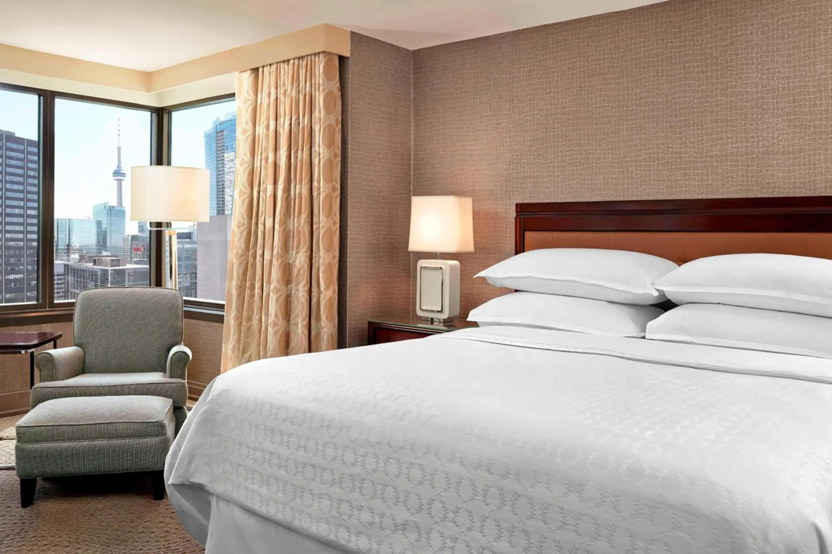 Photo - Sheraton Centre Toronto Hotel