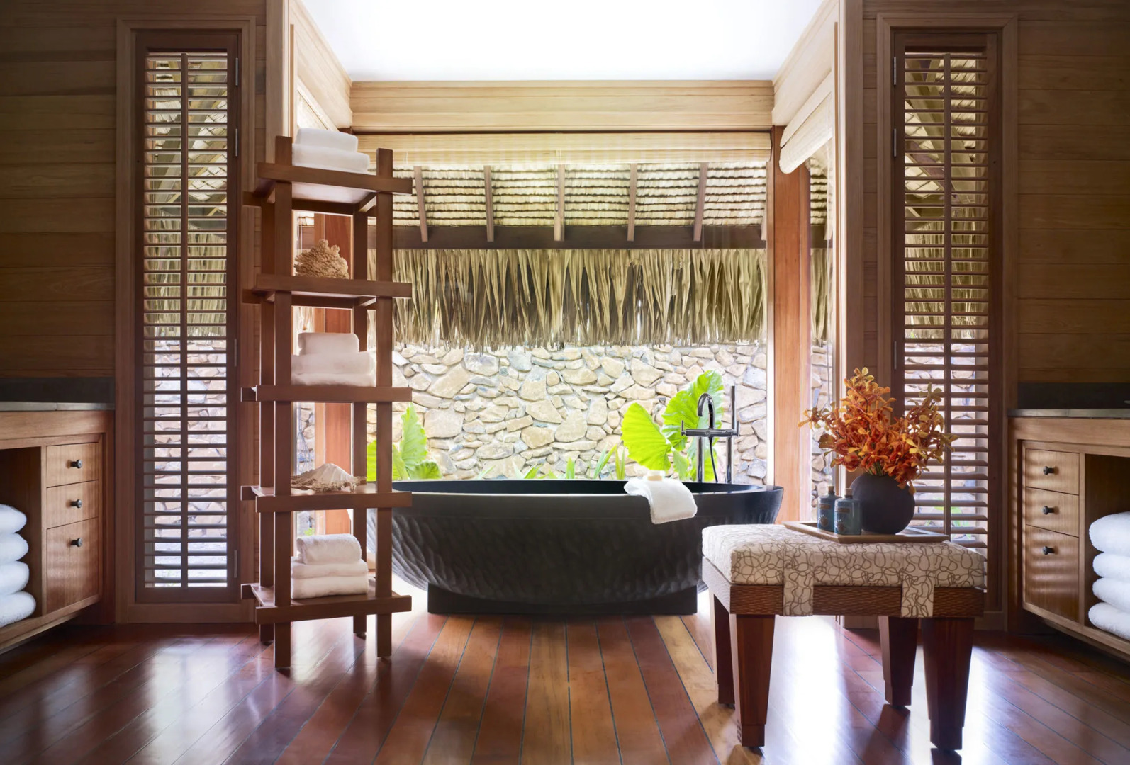 Photo - Four Seasons Resort Bora Bora