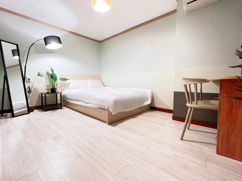 Photo - Jnineguesthouse