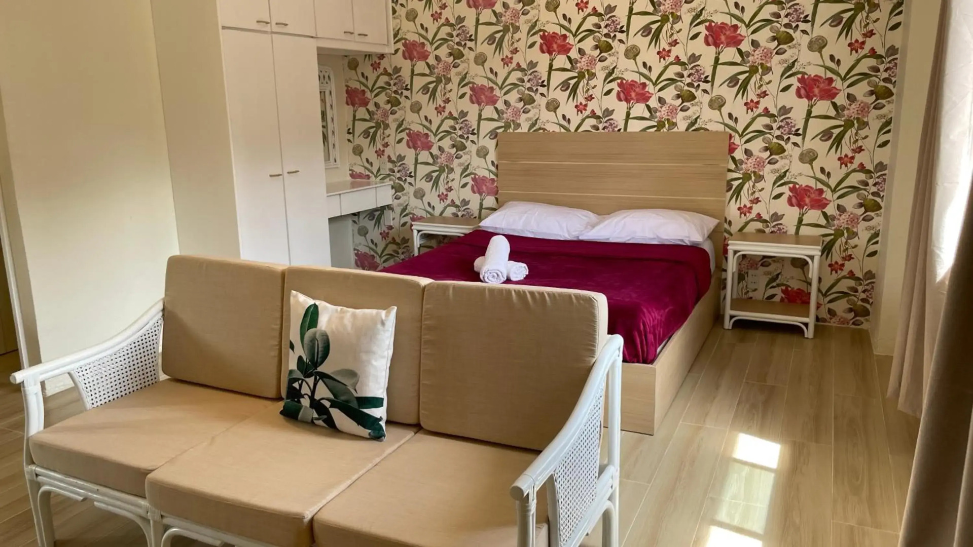 Foto - Red Knight Gardens