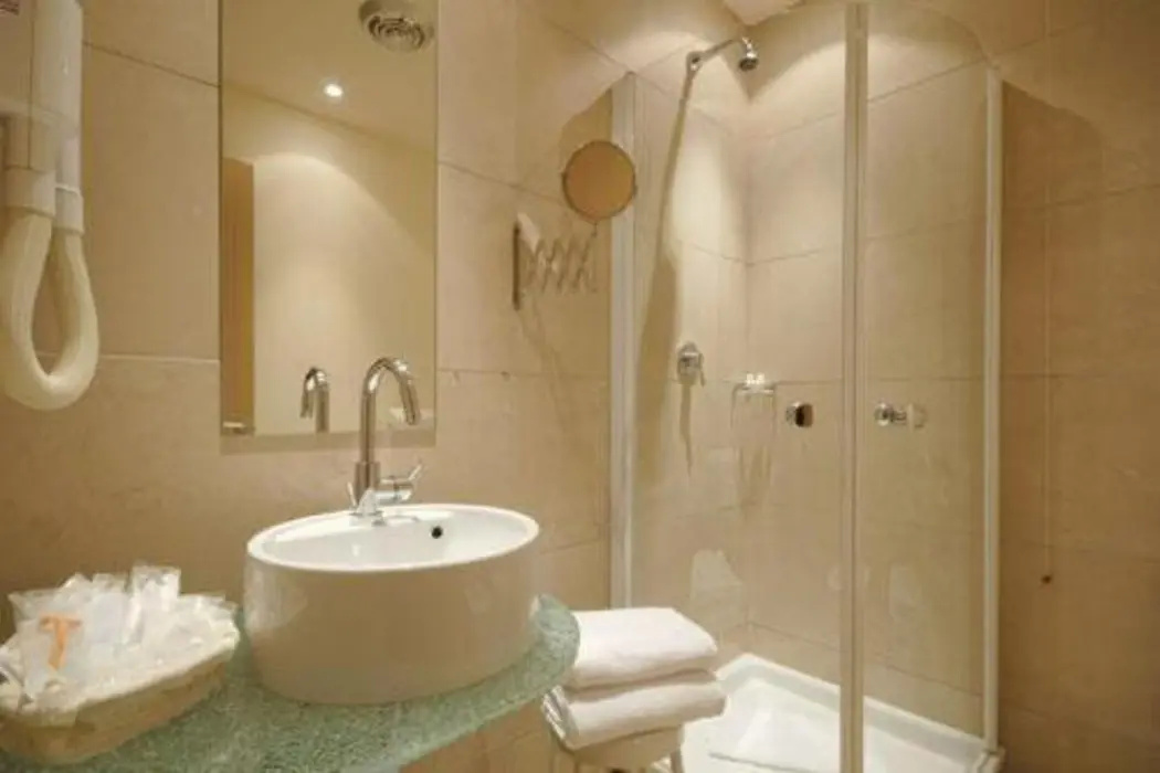 Photo - B&B HOTEL Calenzano First