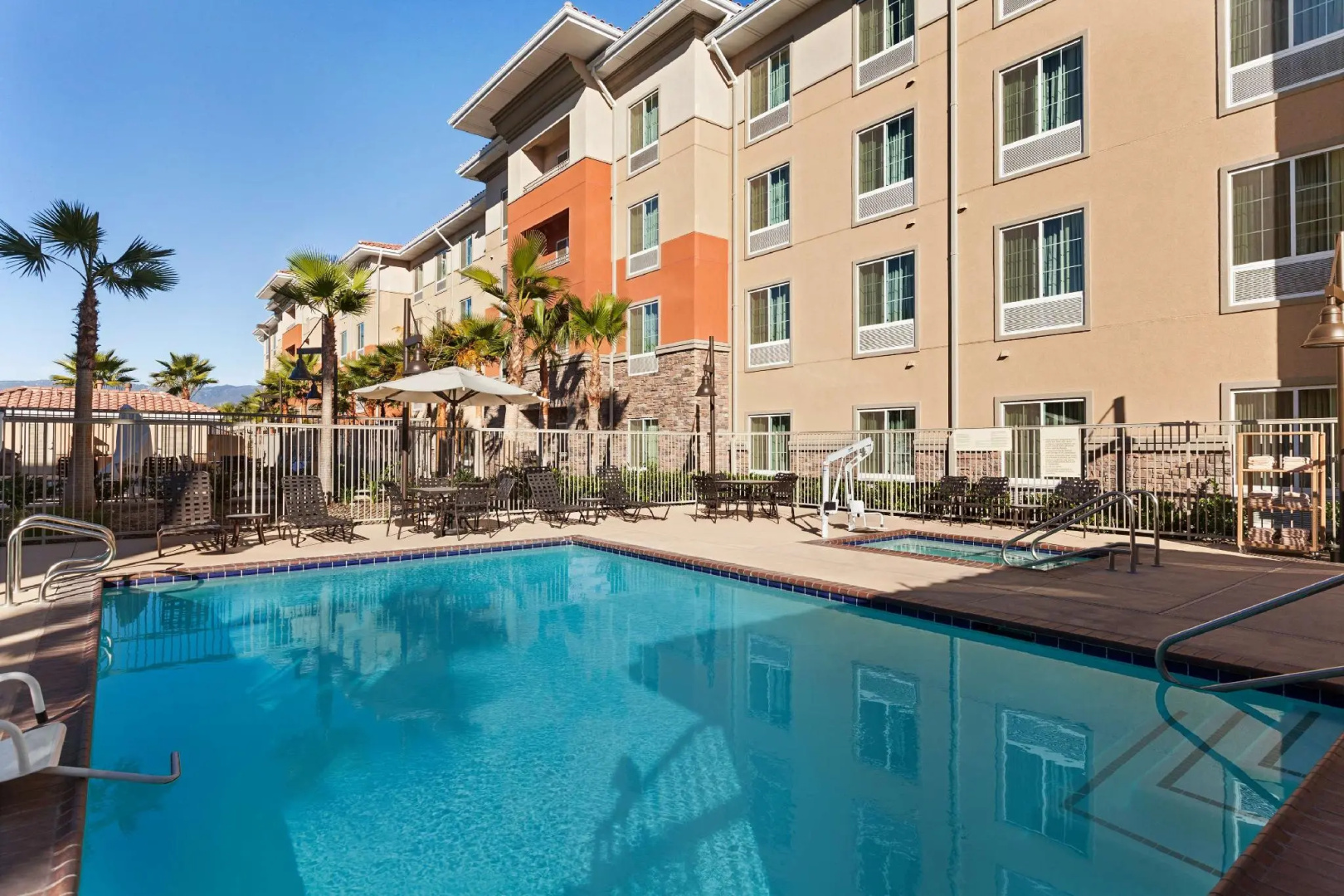 Photo - Hampton Inn & Suites San Bernardino