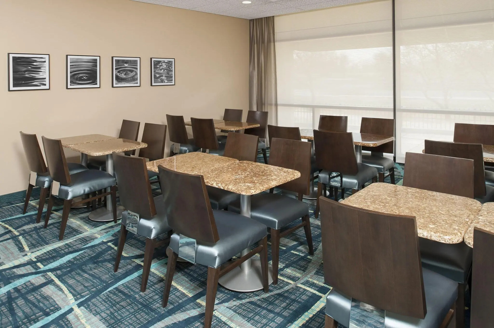 Photo - SpringHill Suites Chicago O'Hare by Marriott