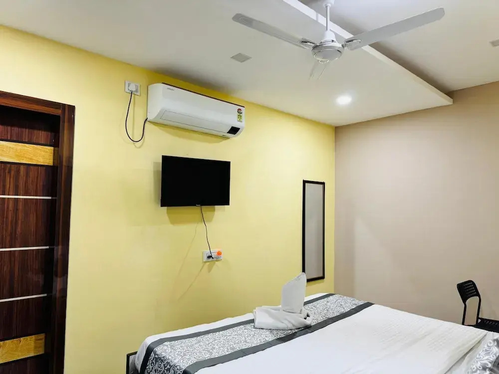 Photo - Hotel Hyderabad Pulse