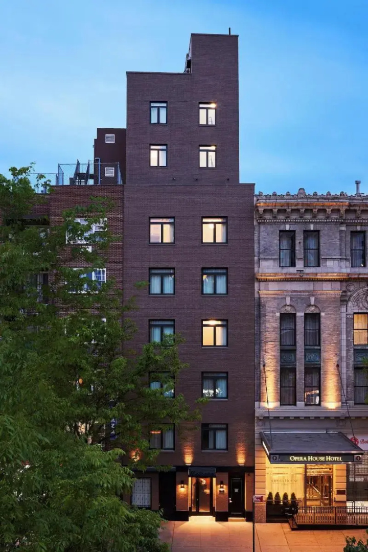Photo - The Melrose Hotel