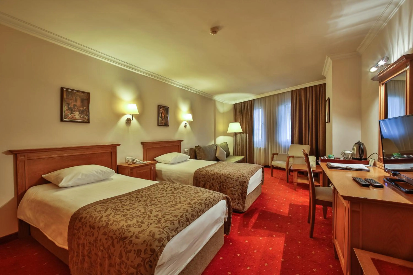 Photo - Central Hotel