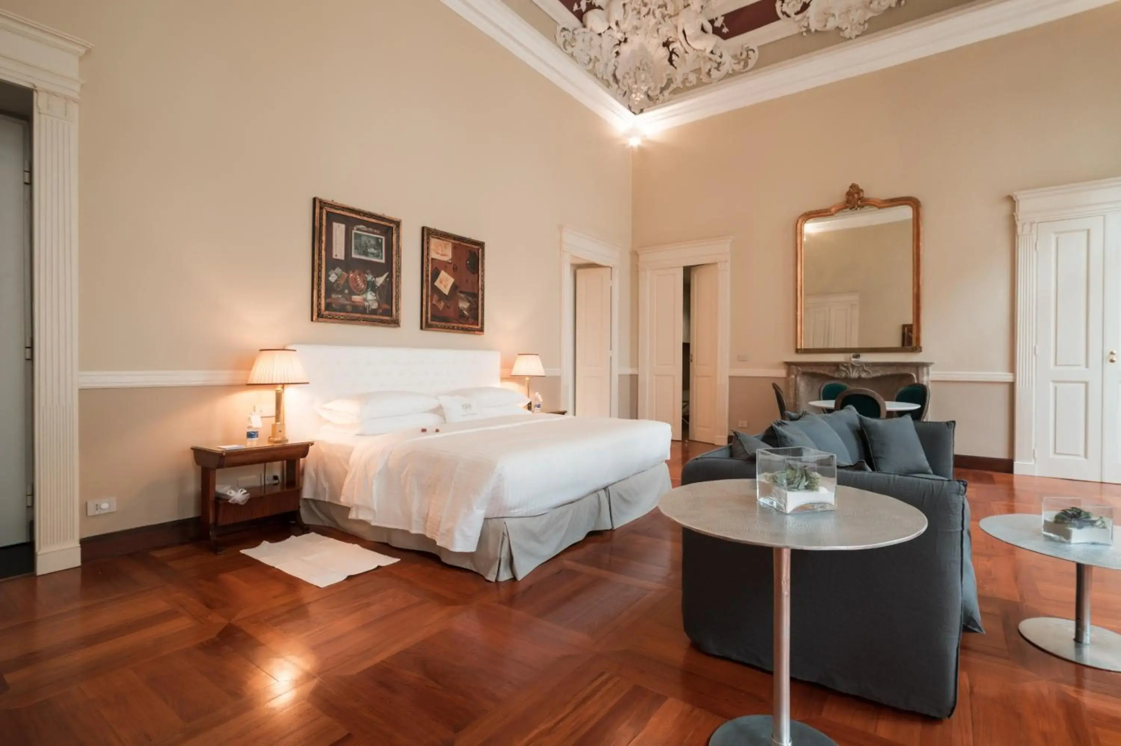 Photo - Royal Palace Hotel