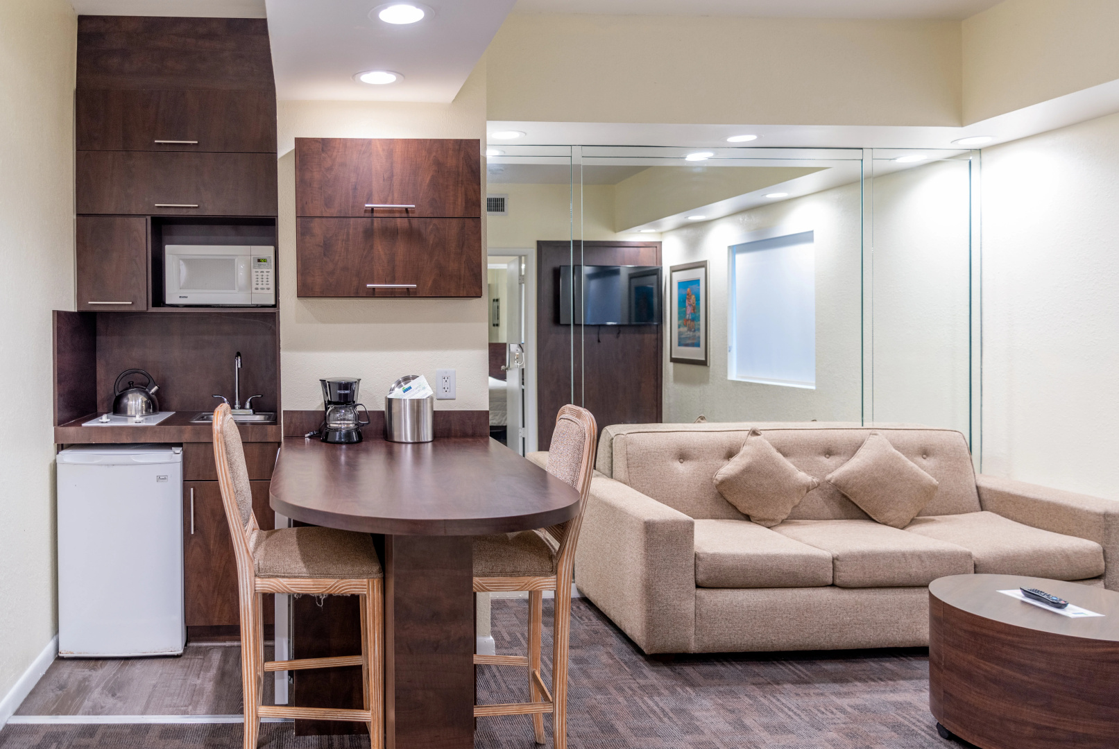 Photo - Crystal Beach Suites Miami Oceanfront Hotel