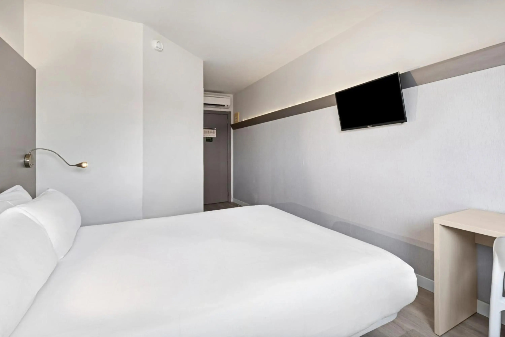 Foto - B&B HOTEL Girona 2