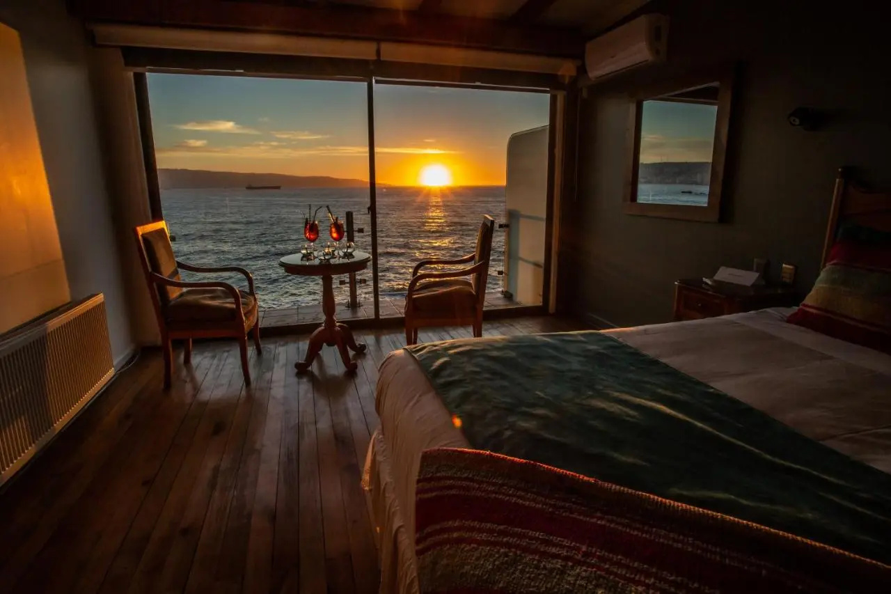 Photo - Hotel Oceanic