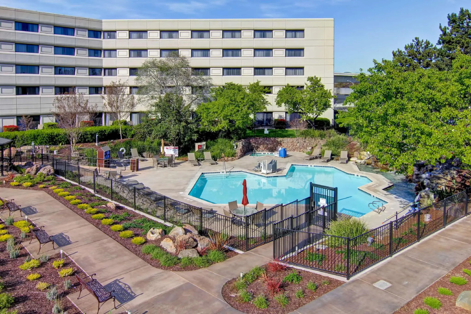 Foto - DoubleTree by Hilton Pleasanton at The Club