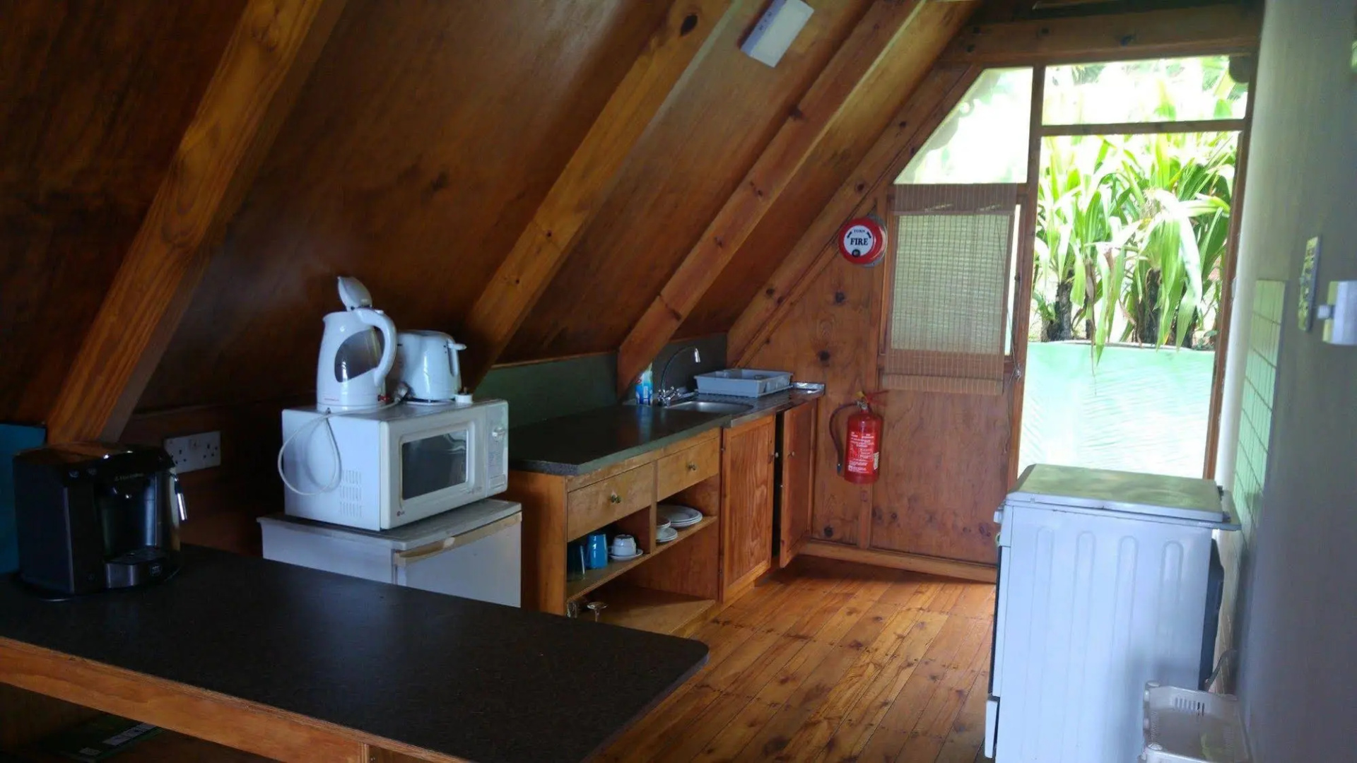 MANGO LODGE