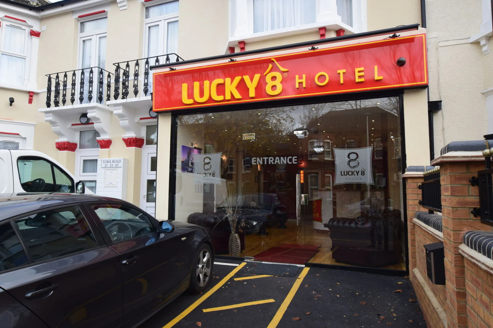 Foto - Lucky 8 Hotel
