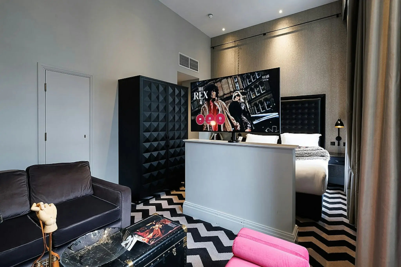 Photo - The Rex – Formerly Hotel Gotham
