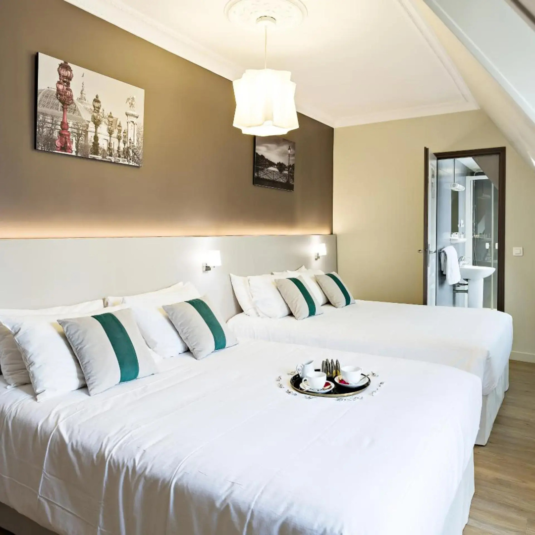 Photo - Modern Hotel