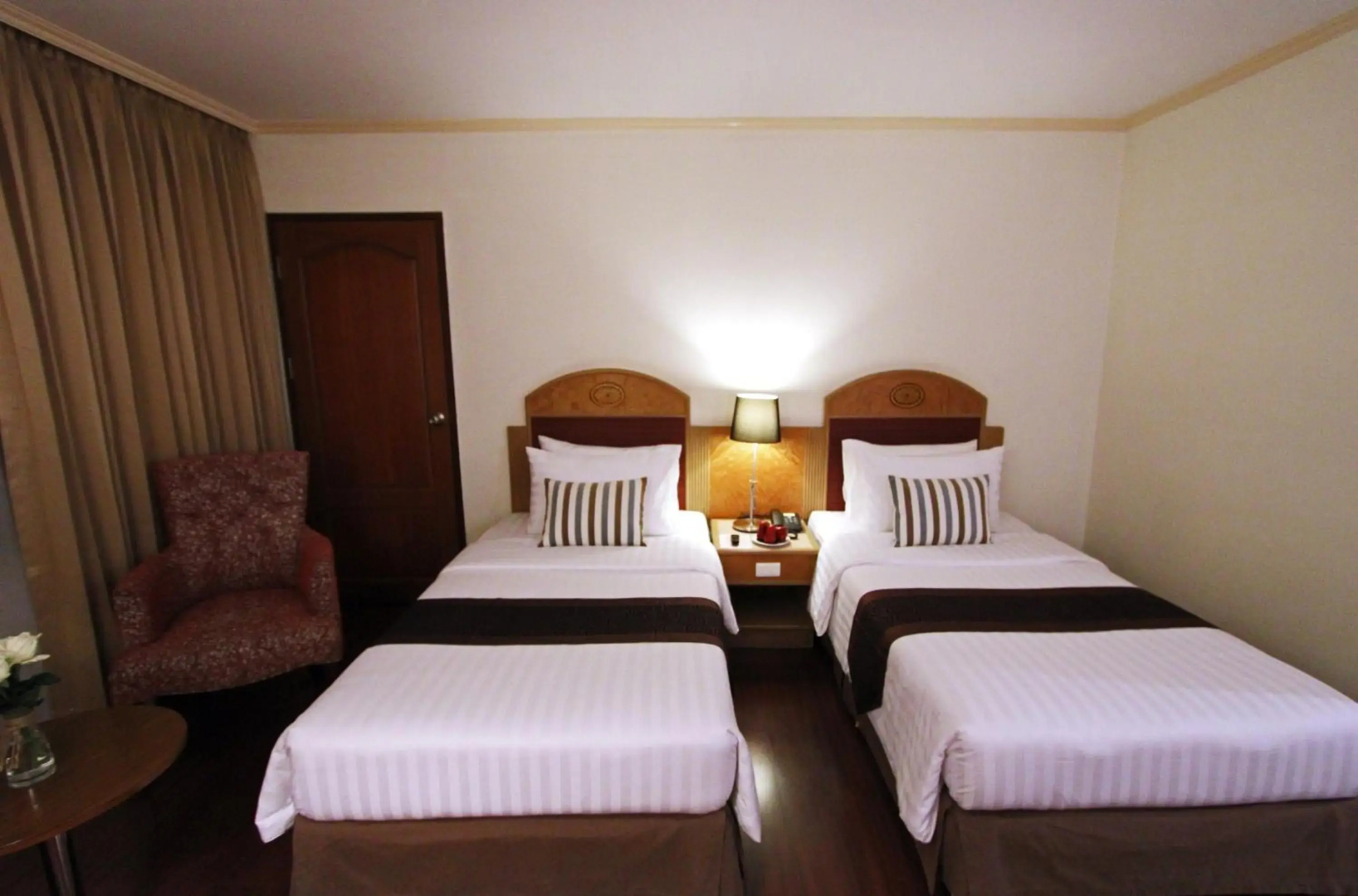 Photo - Grand Tower Inn Rama VI Hotel