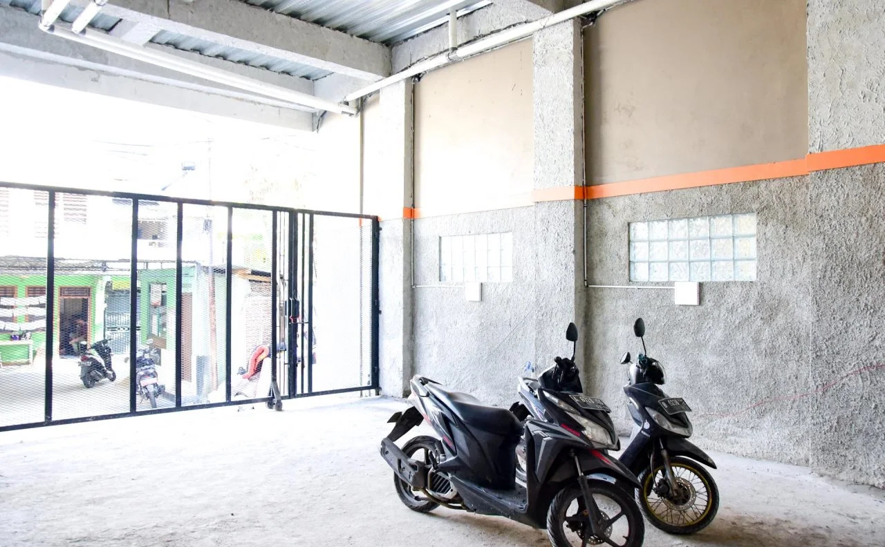 Foto - RedDoorz near Mangga Dua Square