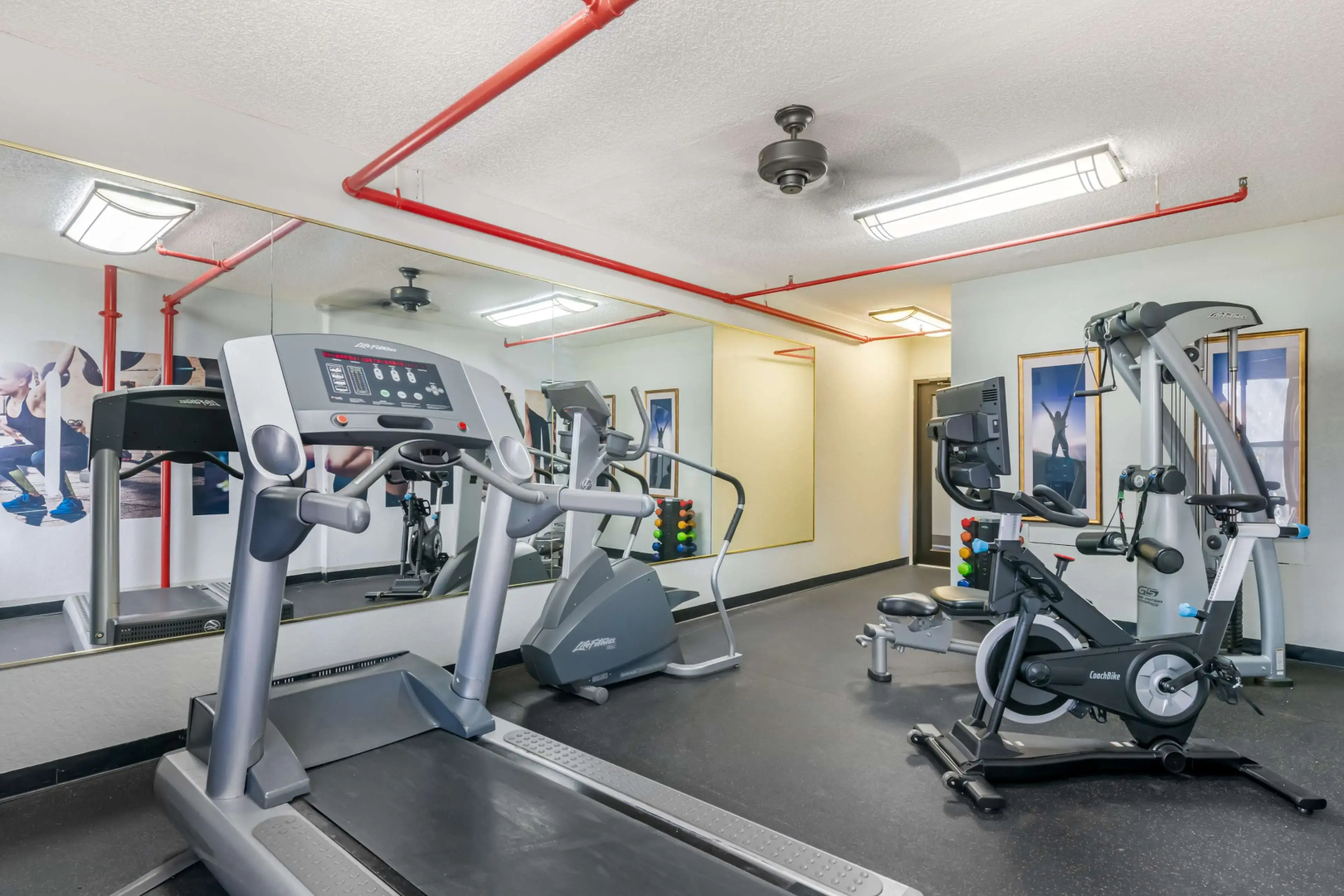 Foto - Best Western Plus Universal Inn - Free Shuttle to Universal Studios!