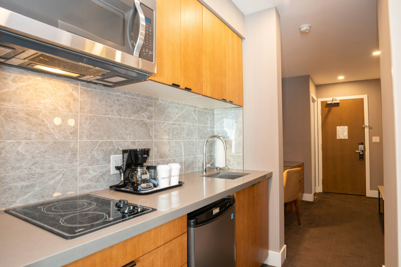 Photo - Sandman Hotel Hamilton