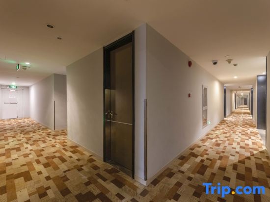Ripple Hotel (Shanghai Hongqiao National Convention and Exhibition Center Jiangqiao)