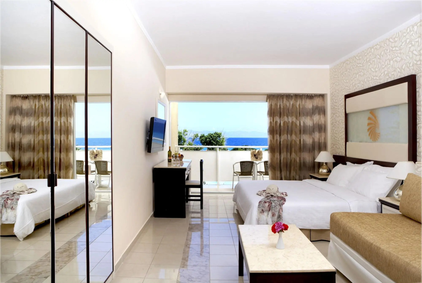 Photo - Sunshine Rhodes