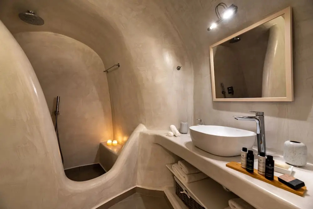 Photo - White Curves Santorini