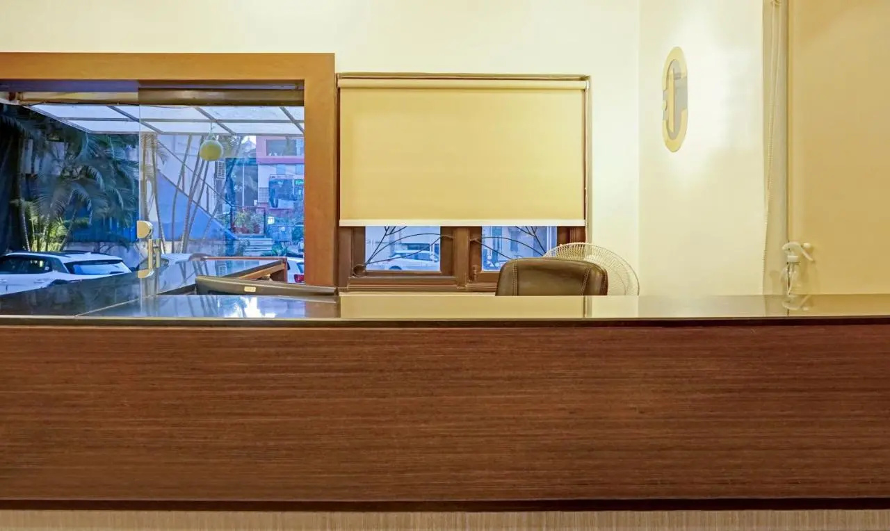 Photo - Itsy Hotels Crown Inn