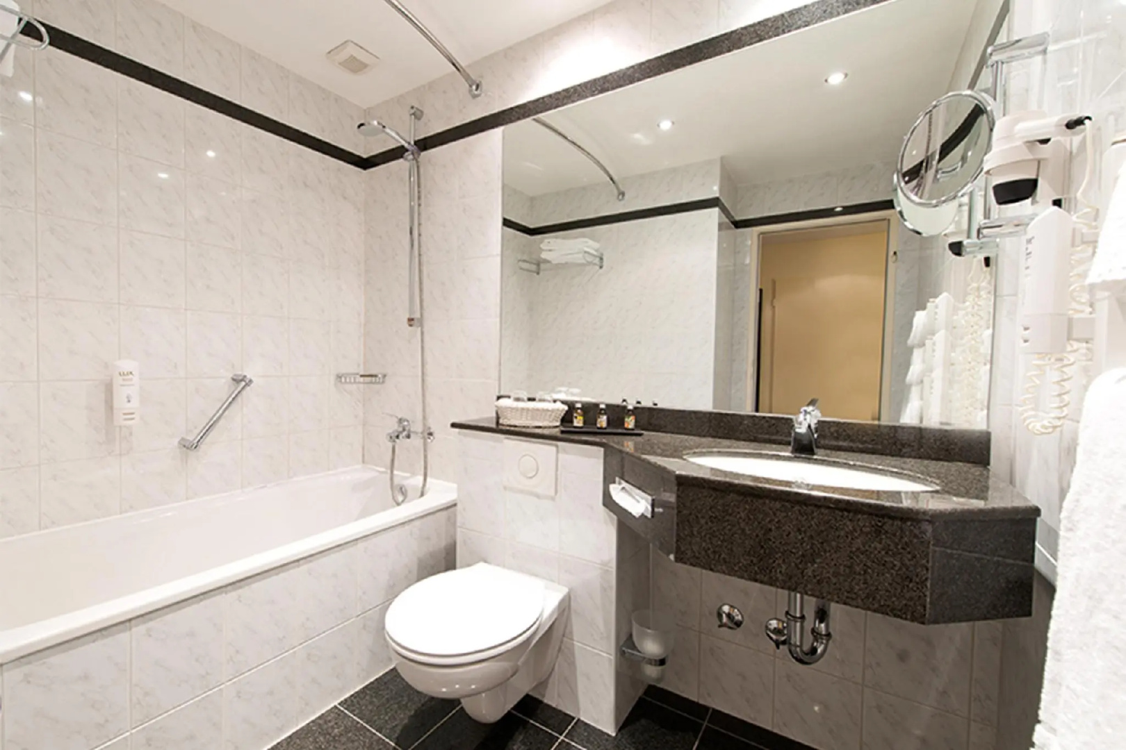 Foto - Leonardo Hotel Hannover Airport