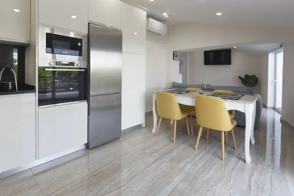 Photo - Solar Mendonca