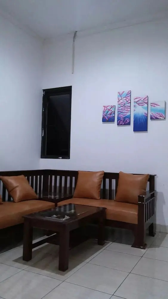 Foto - Cozy Residence Muwardi