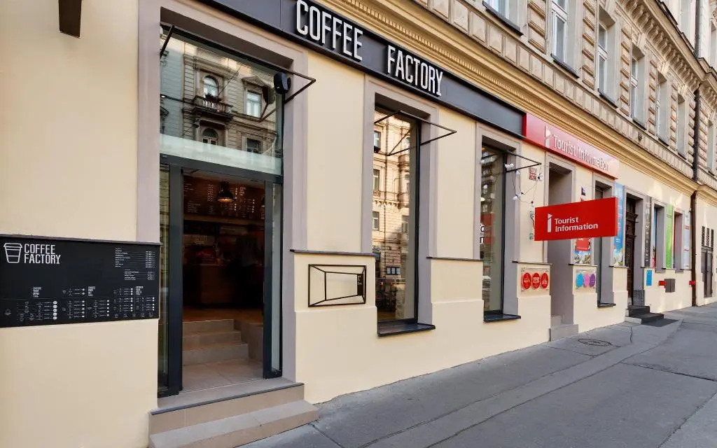 Photo - Royal Court Legerova