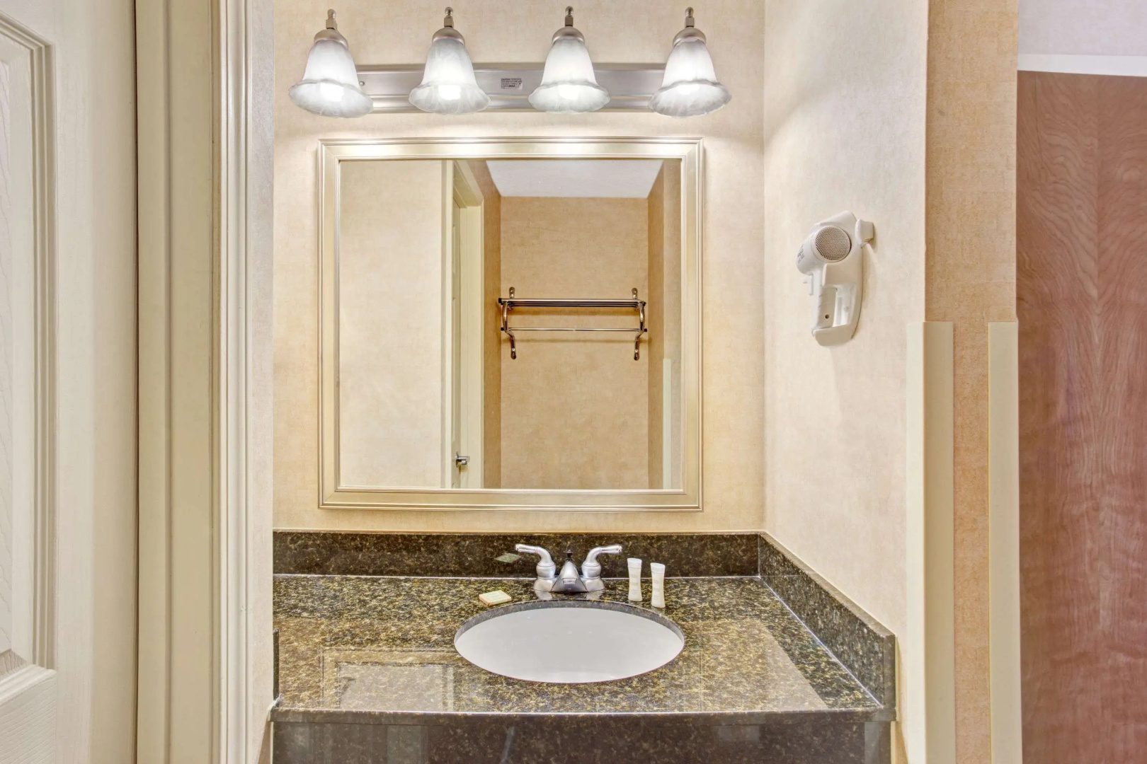Foto - Baymont by Wyndham Indianapolis West
