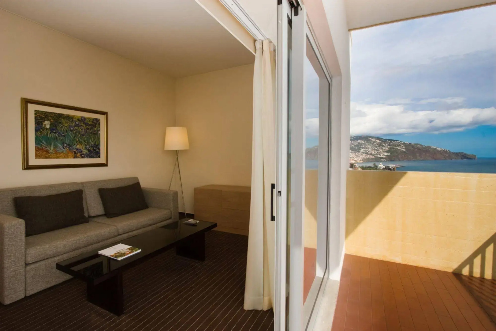 Photo - Hotel Girassol - Suite Hotel