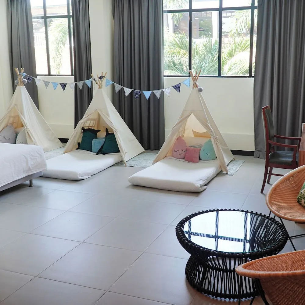 Photo - Hollandse Club Retreat